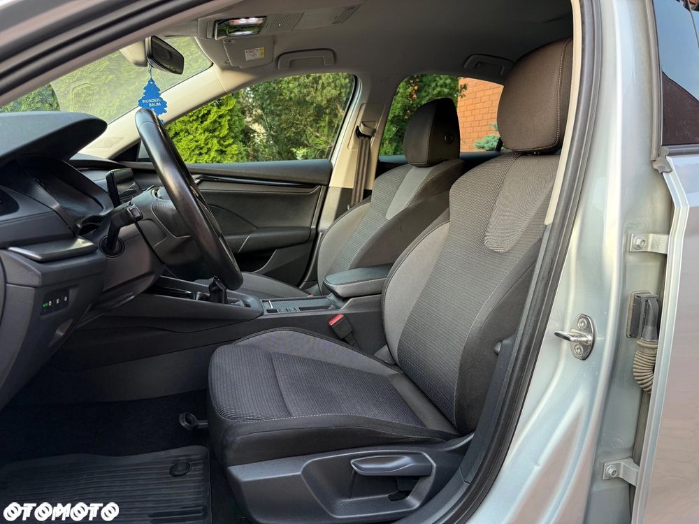 Skoda Octavia 1.5 TSI ACT Active - 7