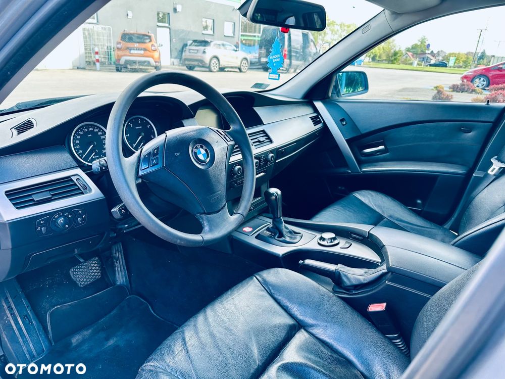 BMW Seria 5 525d - 8