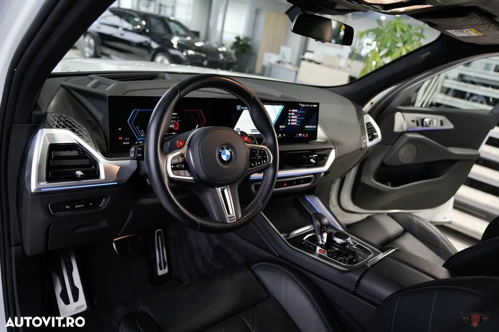 BMW XM 50e - 9