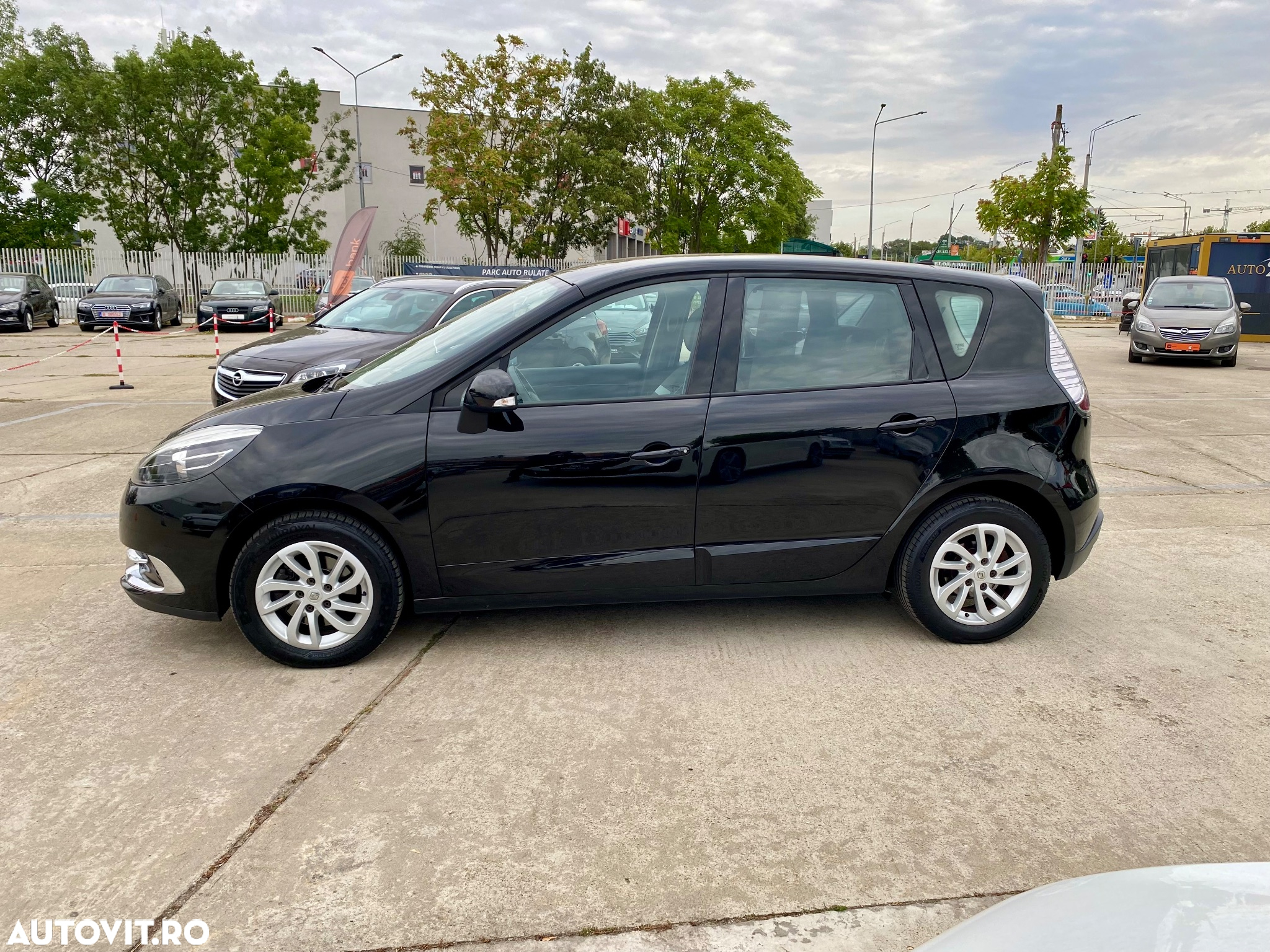 Renault Scenic ENERGY dCi 110 Business - 14