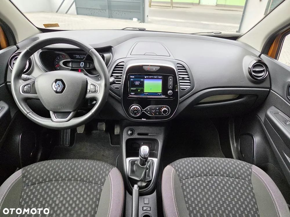 Renault Captur - 36