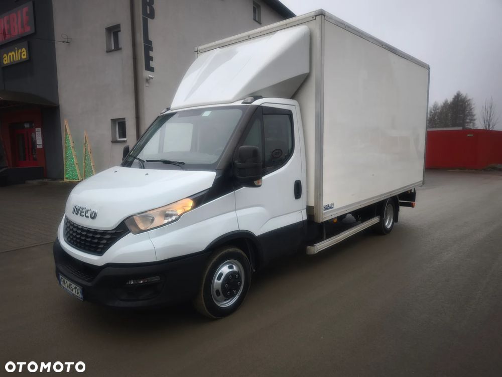 Iveco DAILY 35C14 2.3 HPI KONTENER 8 PALET WINDA KLIMA