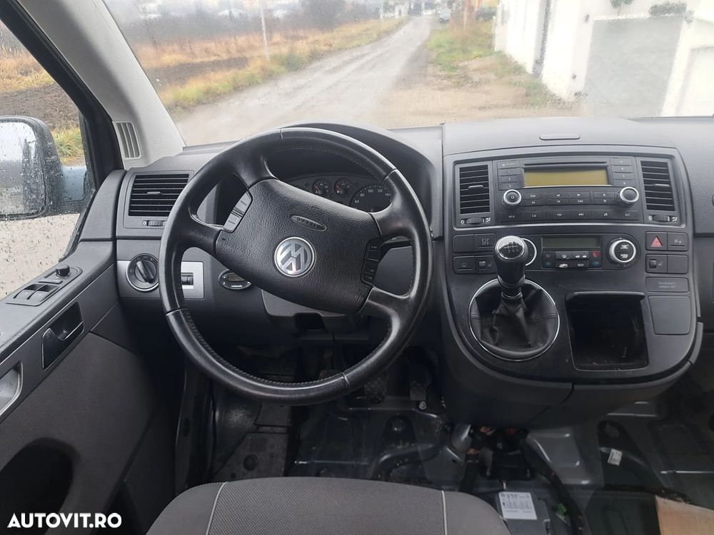 Volkswagen Multivan - 8