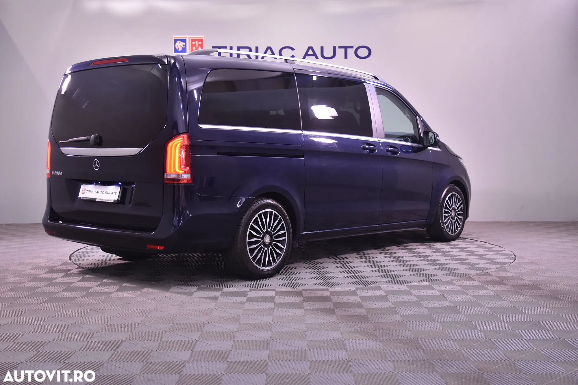 Mercedes-Benz V - 5