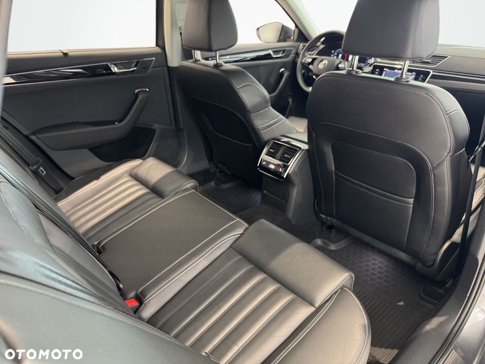 Skoda Superb 2.0 TDI SCR L&K DSG - 18