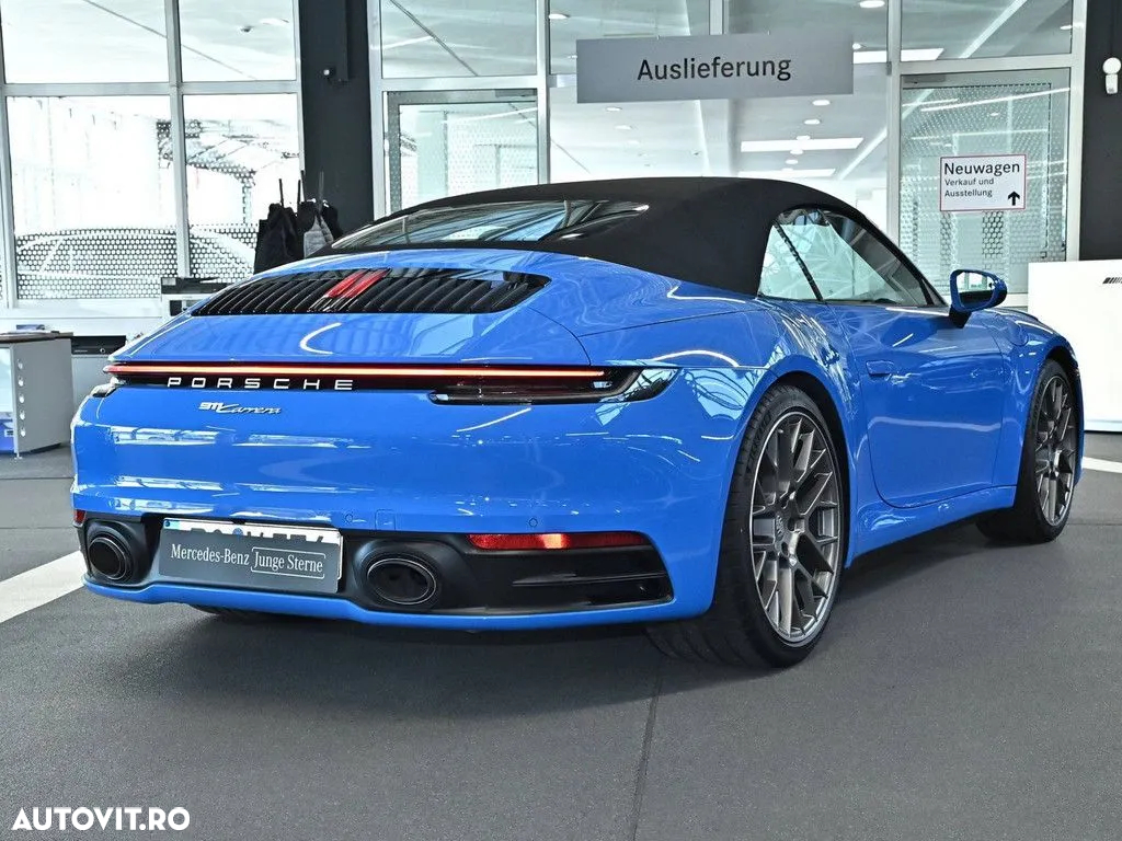 Porsche 911 Carrera 4 PDK - 2