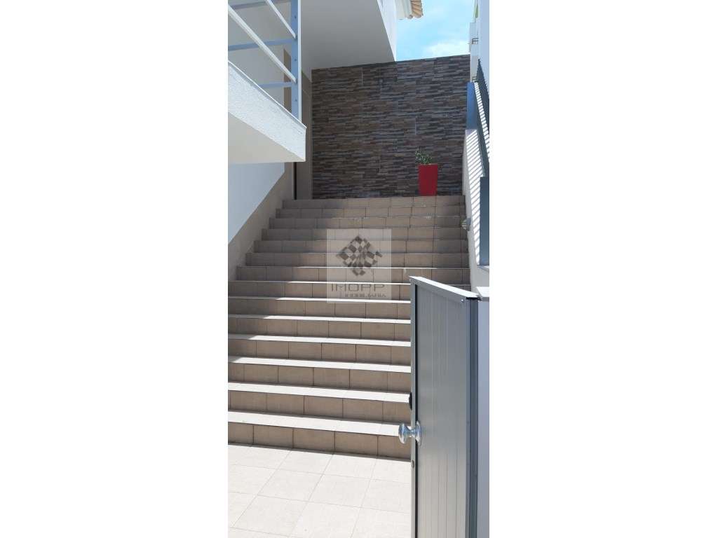 Moderna Moradia T4 com piscina Póvoa Santa Iria - Grande imagem: 5/32