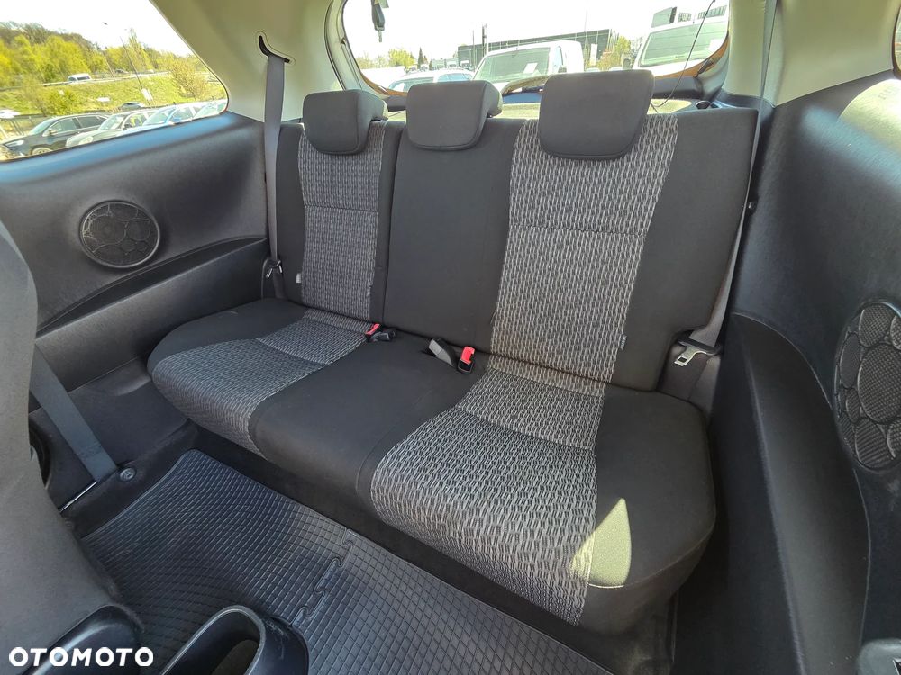 Toyota Yaris 1.0 Luna - 29