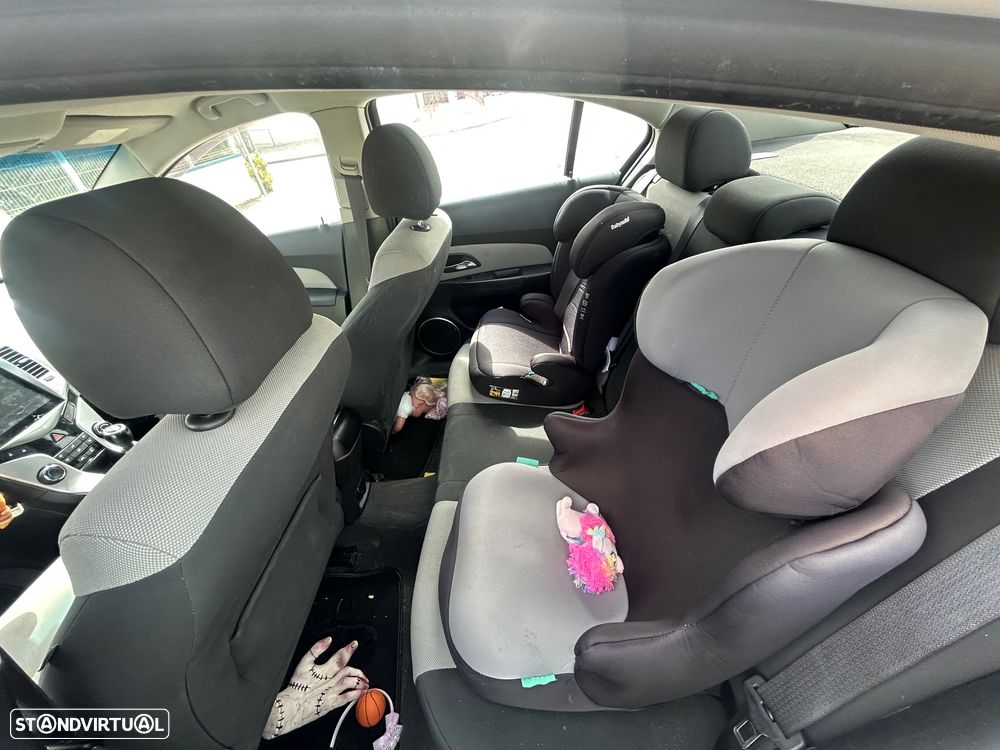 Chevrolet Cruze 1.6 LS - 7