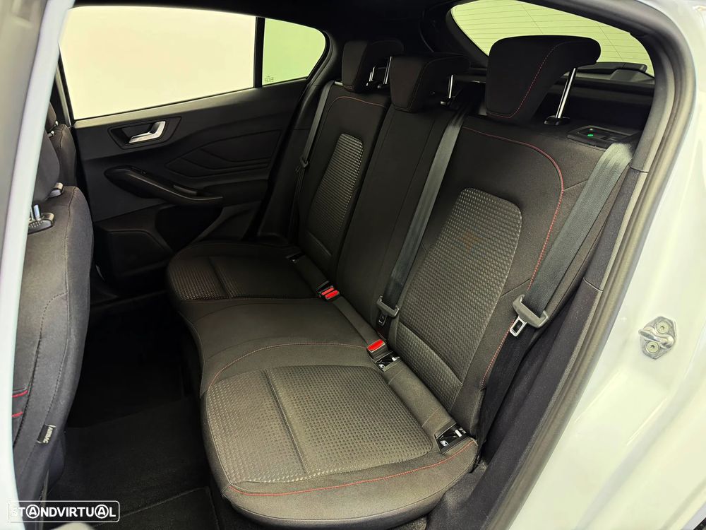 Ford Focus 1.0 EcoBoost MHEV ST-Line - 10