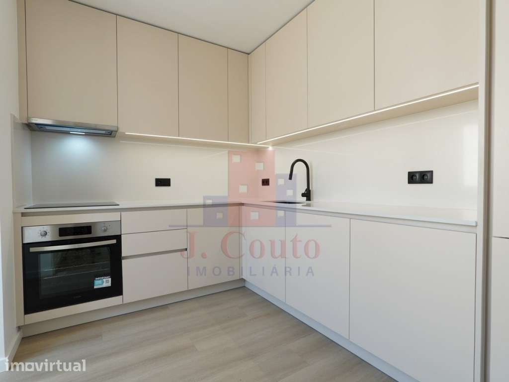 Apartamento T2 em Caldas da Rainha - Grande imagem: 2/19
