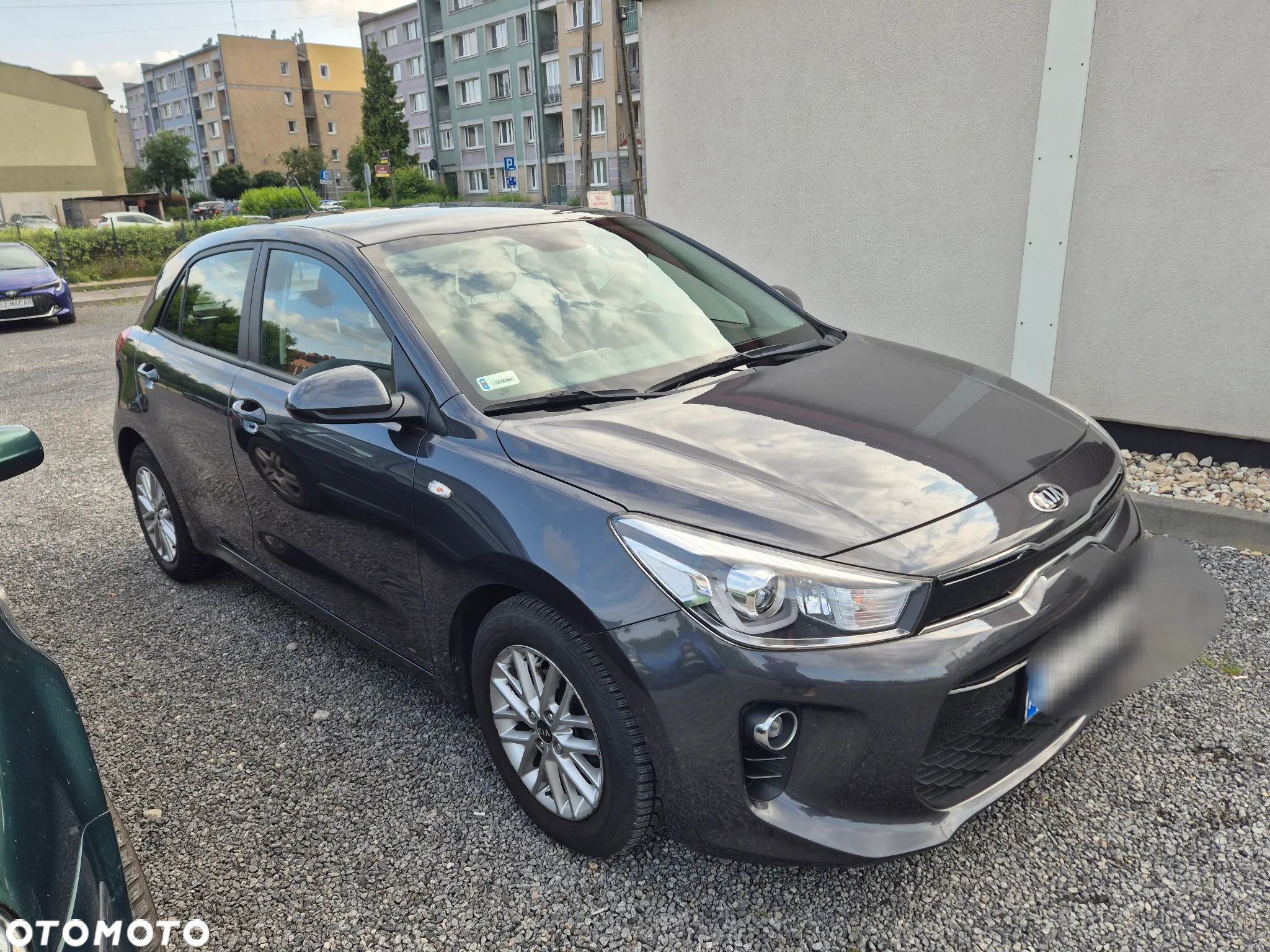 Kia Rio - 1