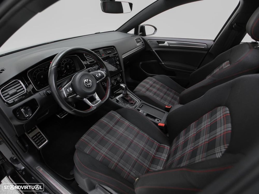 VW Golf GTI (BlueMotion ) DSG - 7