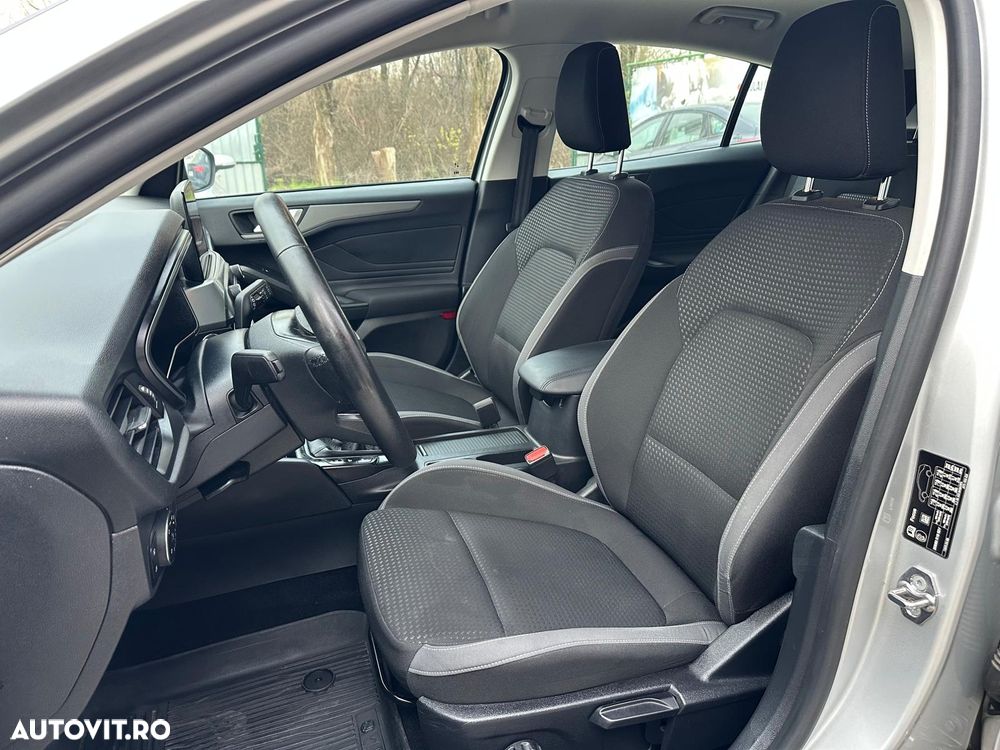 Ford Focus 1.5 EcoBlue Connected - 11