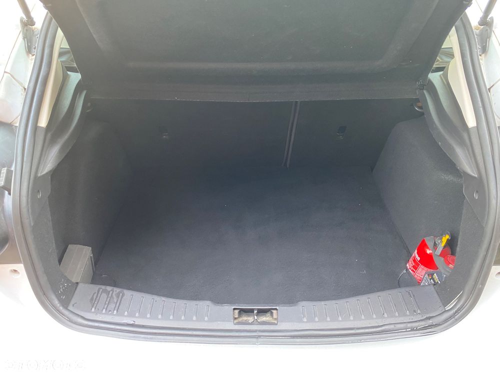 Ford Focus 1.6 TDCi Ambiente - 15