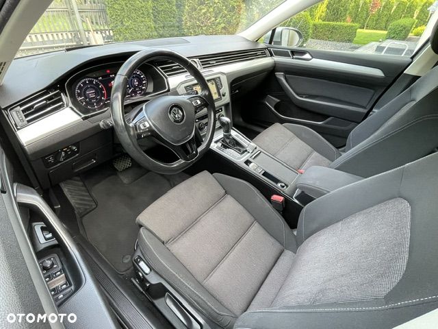Volkswagen Passat 1.8 TSI (BlueMotion Technology) DSG Comfortline - 14