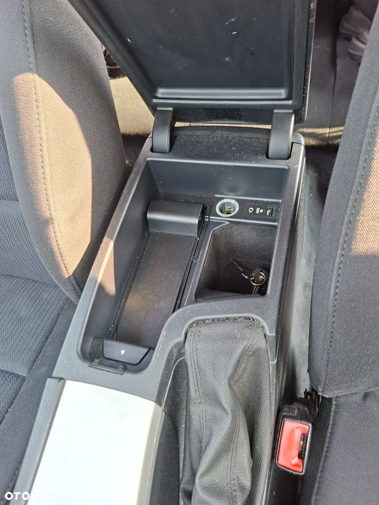 BMW Seria 3 - 16