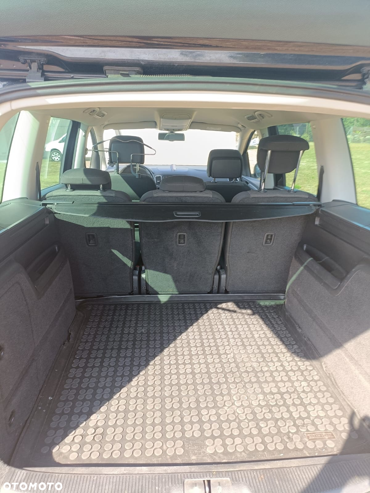 Volkswagen Sharan 2.0 TDI DSG BlueMotion Technology Highline - 9