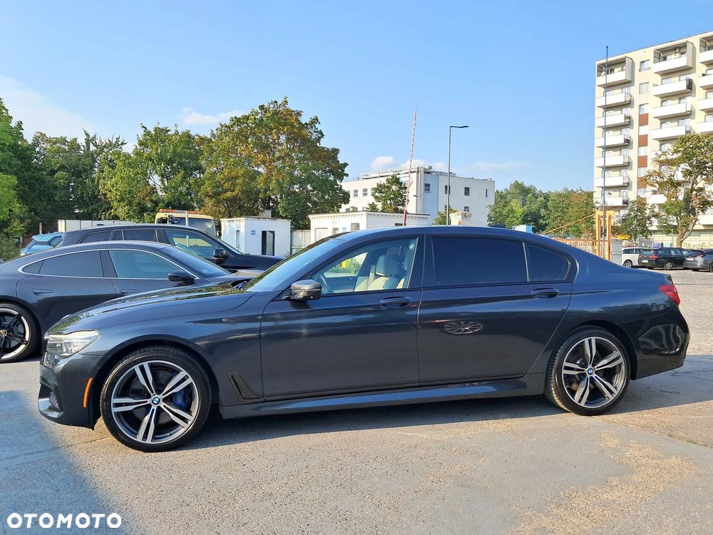 BMW Seria 7 740Li - 34