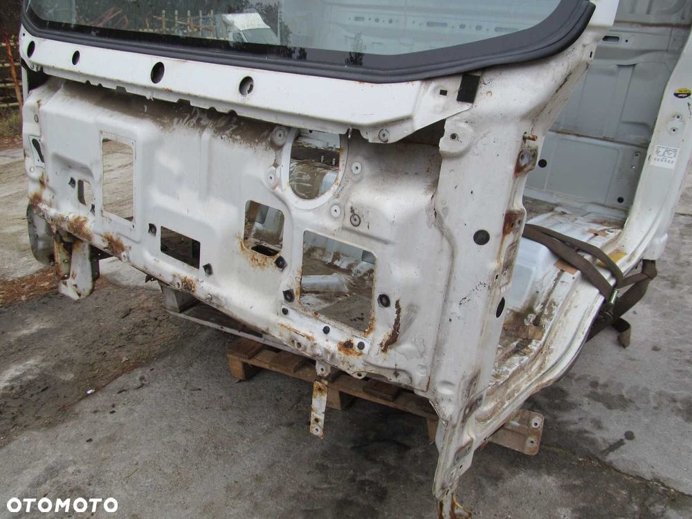 ISUZU N35 N75 NPR NQR GRAFTER 7-18 KABINA KAROSERJA WASKA DACH CWIARTKA 11R - 13