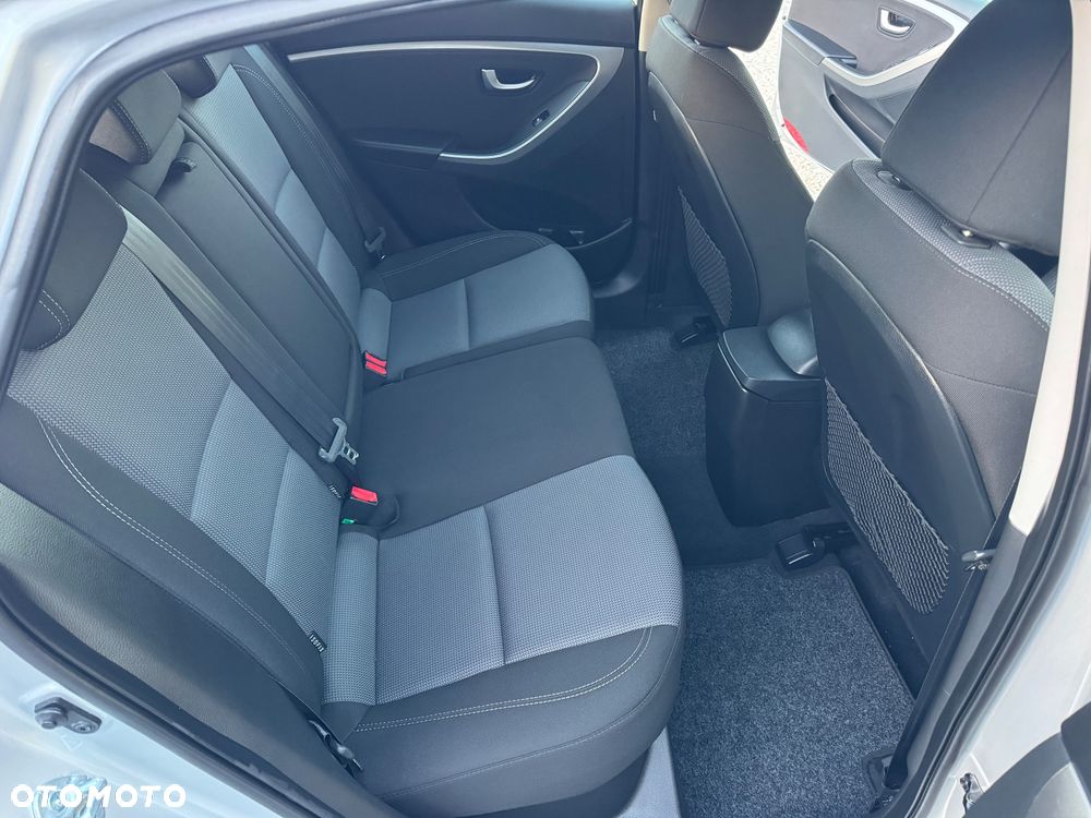 Hyundai i30 - 33