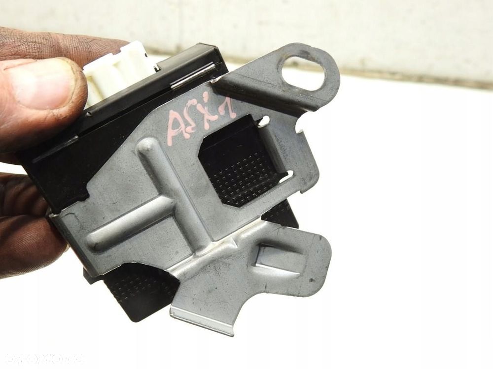 MODUŁ STEROWNIK BLOKADY NAPĘDÓW MITSUBISHI ASX 8631B027 - 2