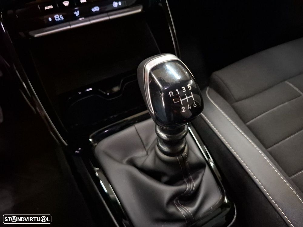 Citroën C3 1.2 PureTech Max — fotografia 18