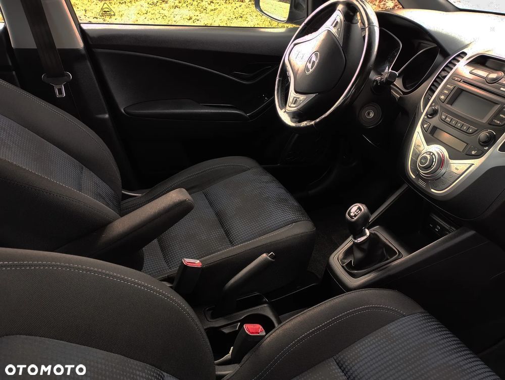 Hyundai ix20 1.4 blue Passion - 16