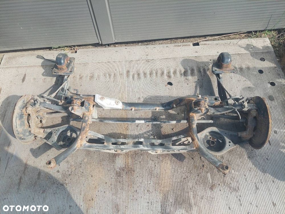 KOMPLETNE ZAWIESZENIE BELKA SANKI TYŁ VOLKSWAGEN JETTA V ID: 212055 - 1