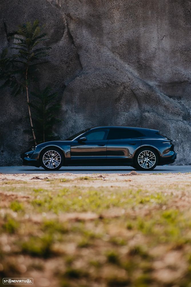 Porsche Taycan Sport Turismo - 40