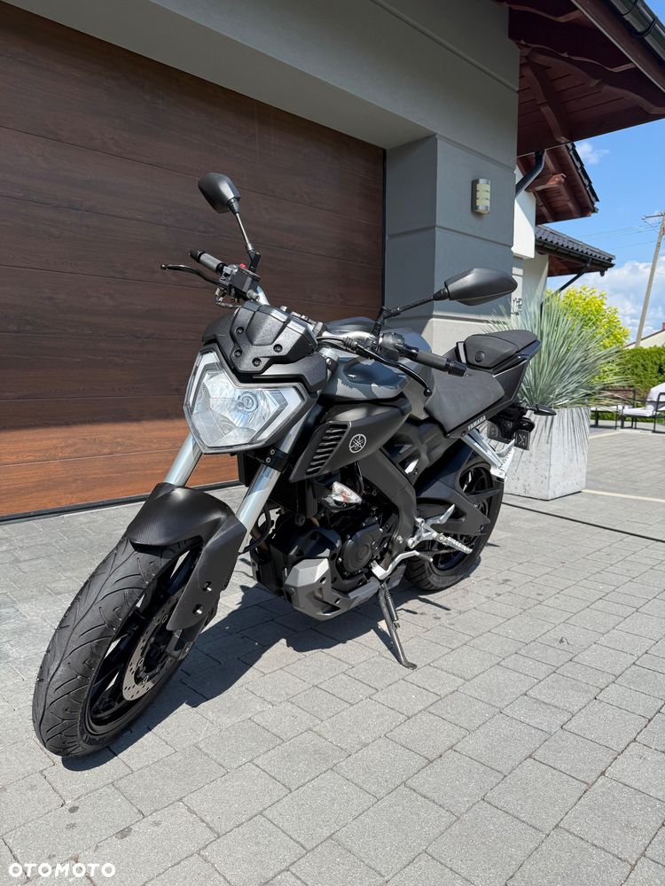 Yamaha MT - 5