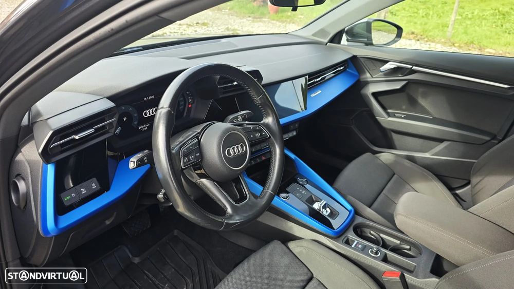 Audi A3 Sportback 2.0 TDI S-line S tronic - 13