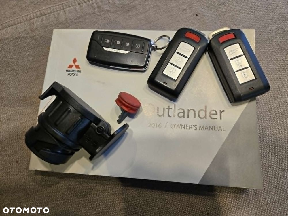 Mitsubishi Outlander - 17