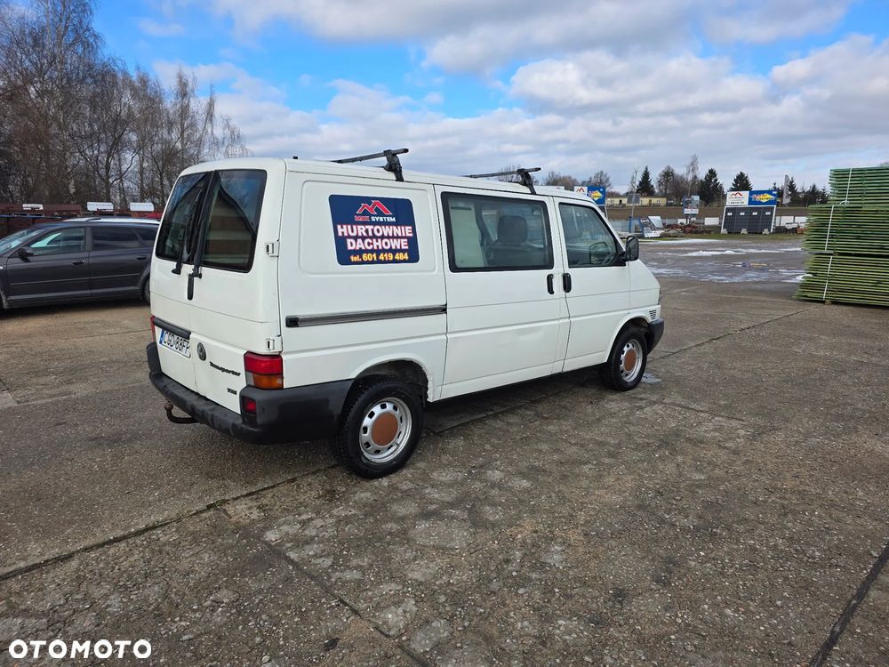 Volkswagen Transporter - 4