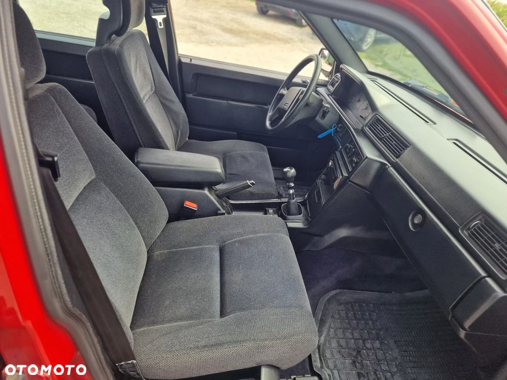 Volvo Seria 900 - 24