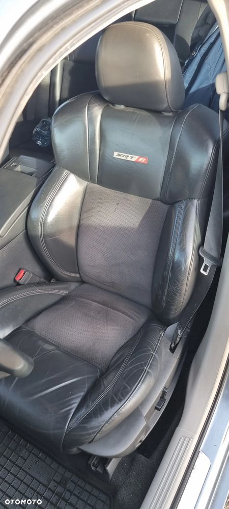 Chrysler 300C 6.1 V8 Hemi SRT8 - 6