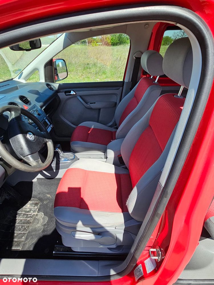 Volkswagen Caddy Life DSG - 13