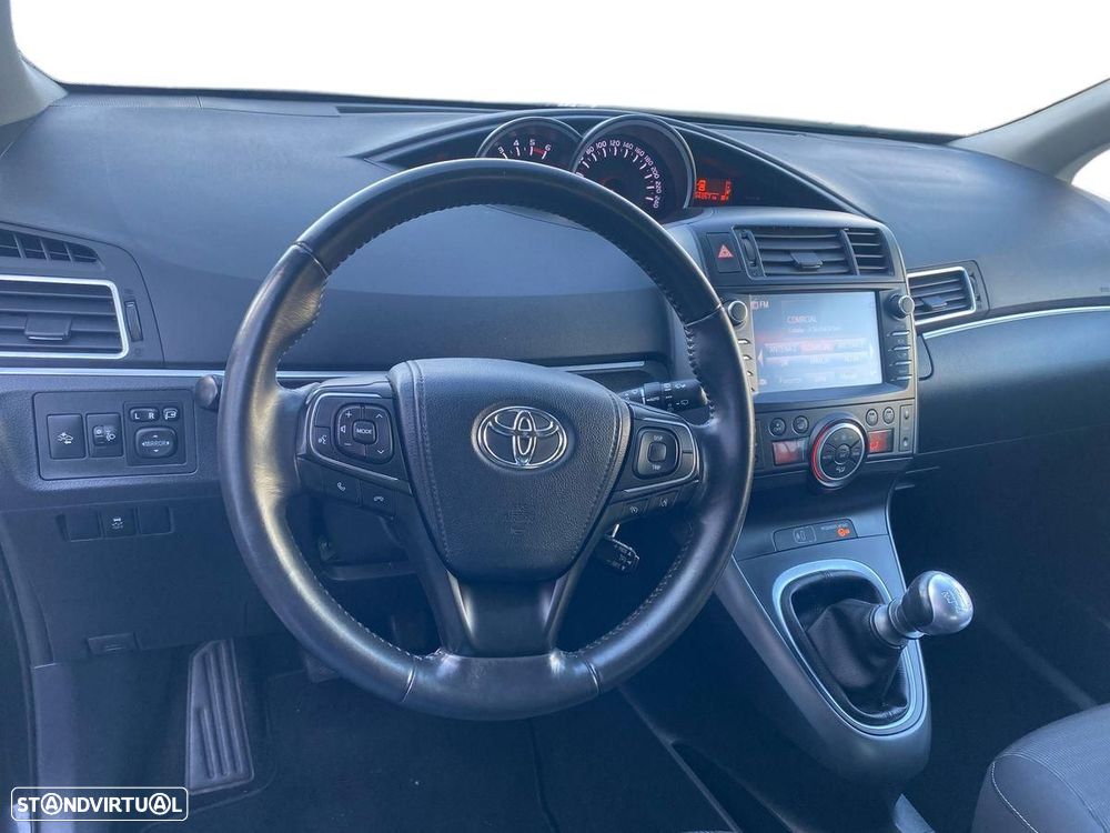 Toyota Verso 1.6 D-4D Comfort - 11