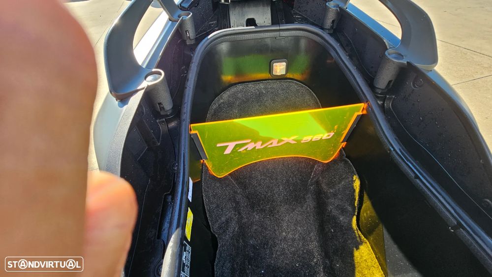 Yamaha TMAX TECH MAX - 15