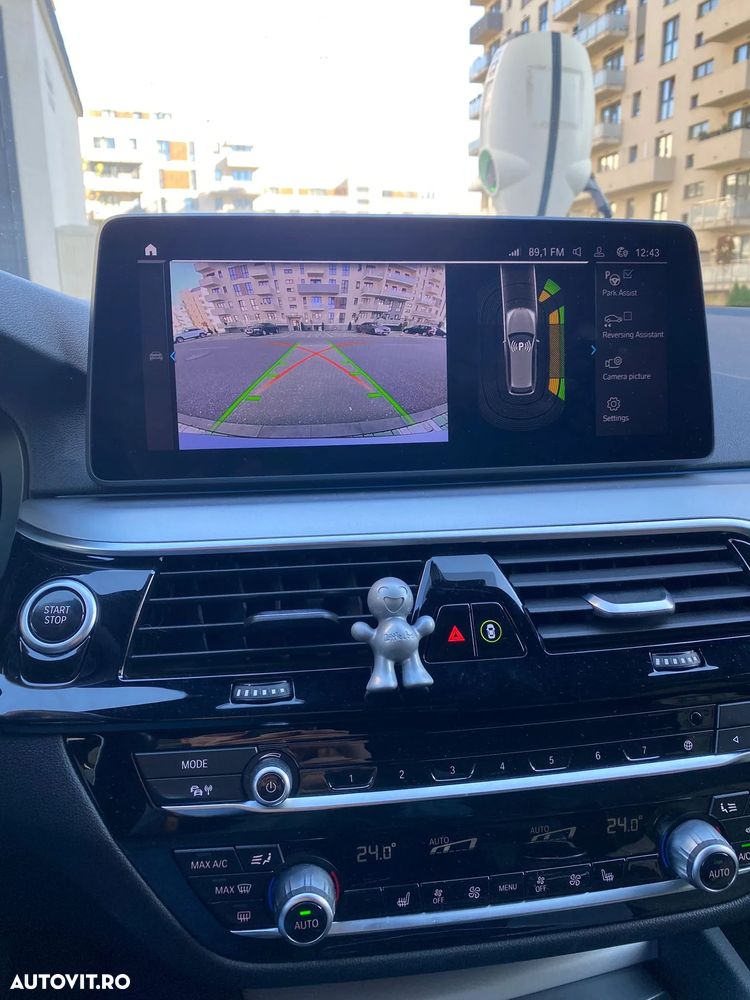 BMW Seria 5 530e Aut. - 15