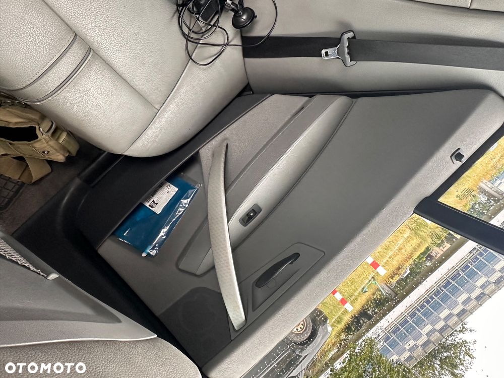 BMW X3 3.0d - 25