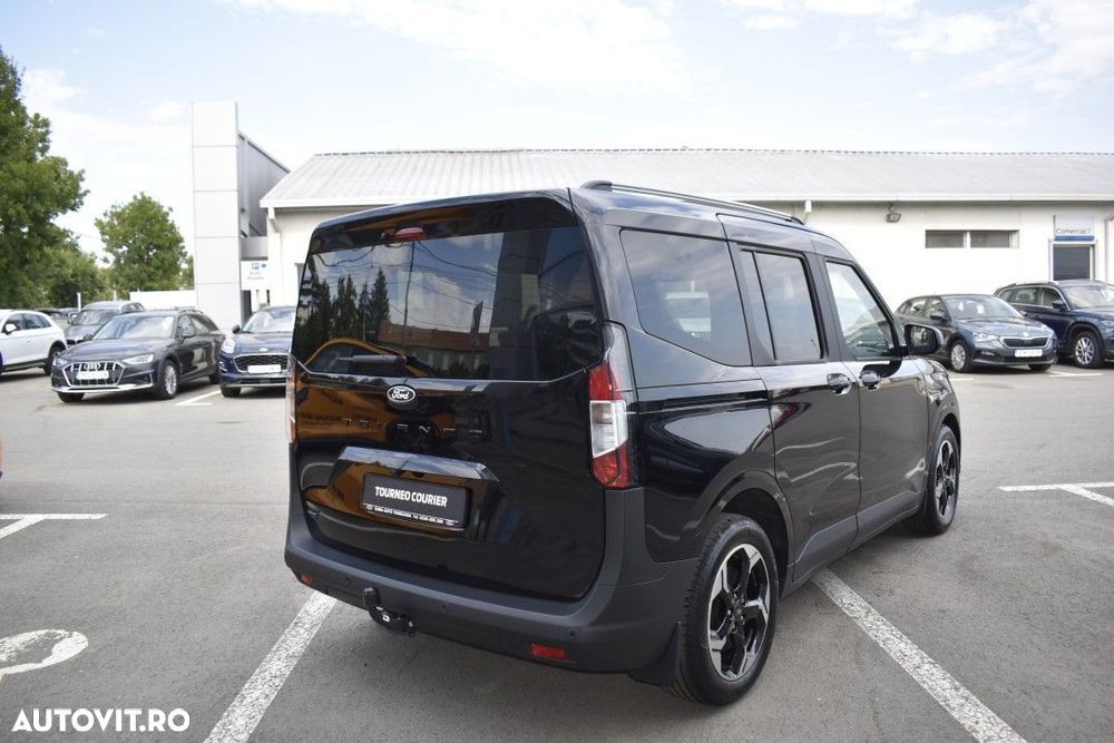 Ford Tourneo Courier - 11