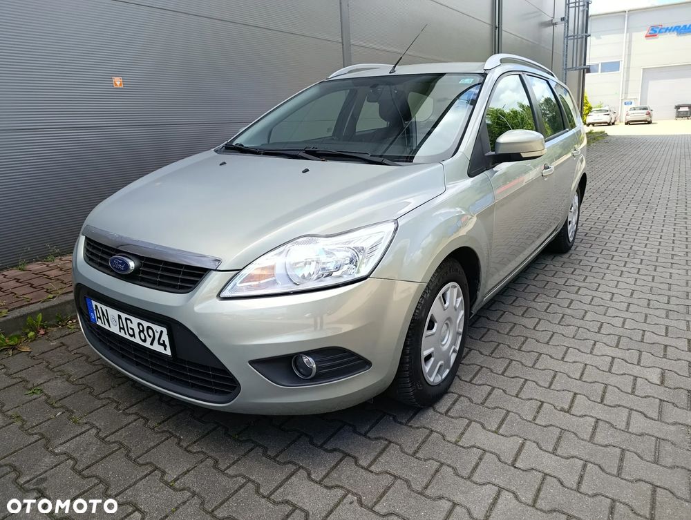 Ford Focus 1.6 16V Style+ - 18