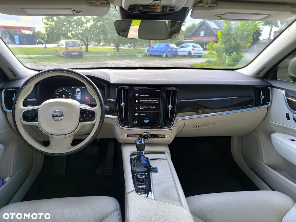 Volvo S90 T5 Geartronic Momentum - 8