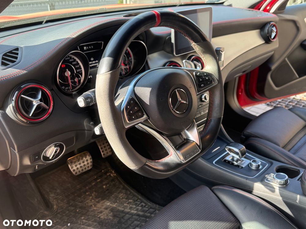 Mercedes-Benz GLA - 3