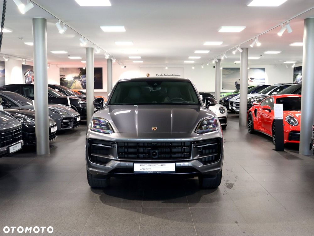 Porsche Cayenne GTS - 8