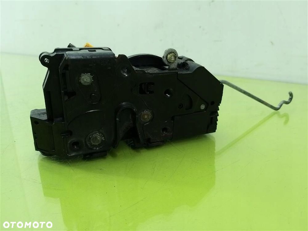 Zamek drzwi przód lewy Chevrolet HHR 2005-2011 - 7