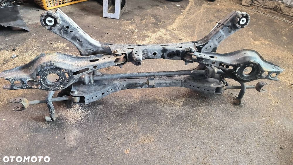 BELKA / SANKI TYŁ LEXUS ES300H - 3