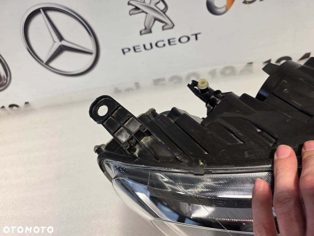 DACIA DUSTER II 17- PRAWA ŁADNA LAMPA PRZEDNIA PRZÓD NR 260101133R NR AUKCJI LPP275 - 7