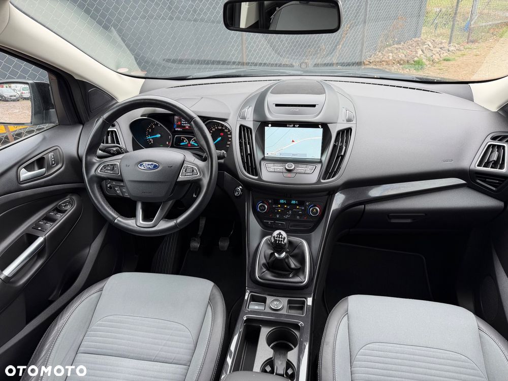 Ford Kuga - 8